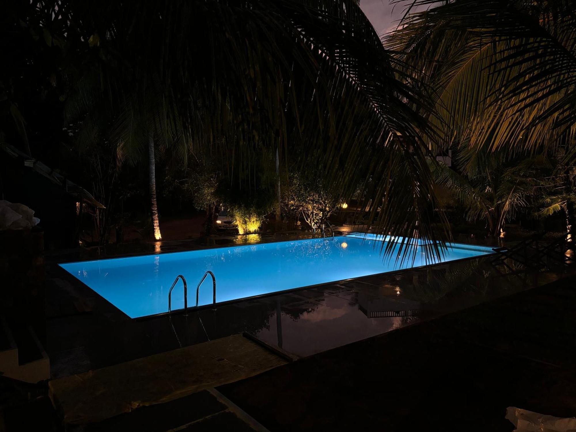 ไฮดะเวย์ ลอดจ์ Villa แทนกาลเล ภายนอก รูปภาพ